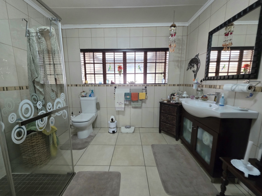 4 Bedroom Property for Sale in Jan Cillierspark Free State